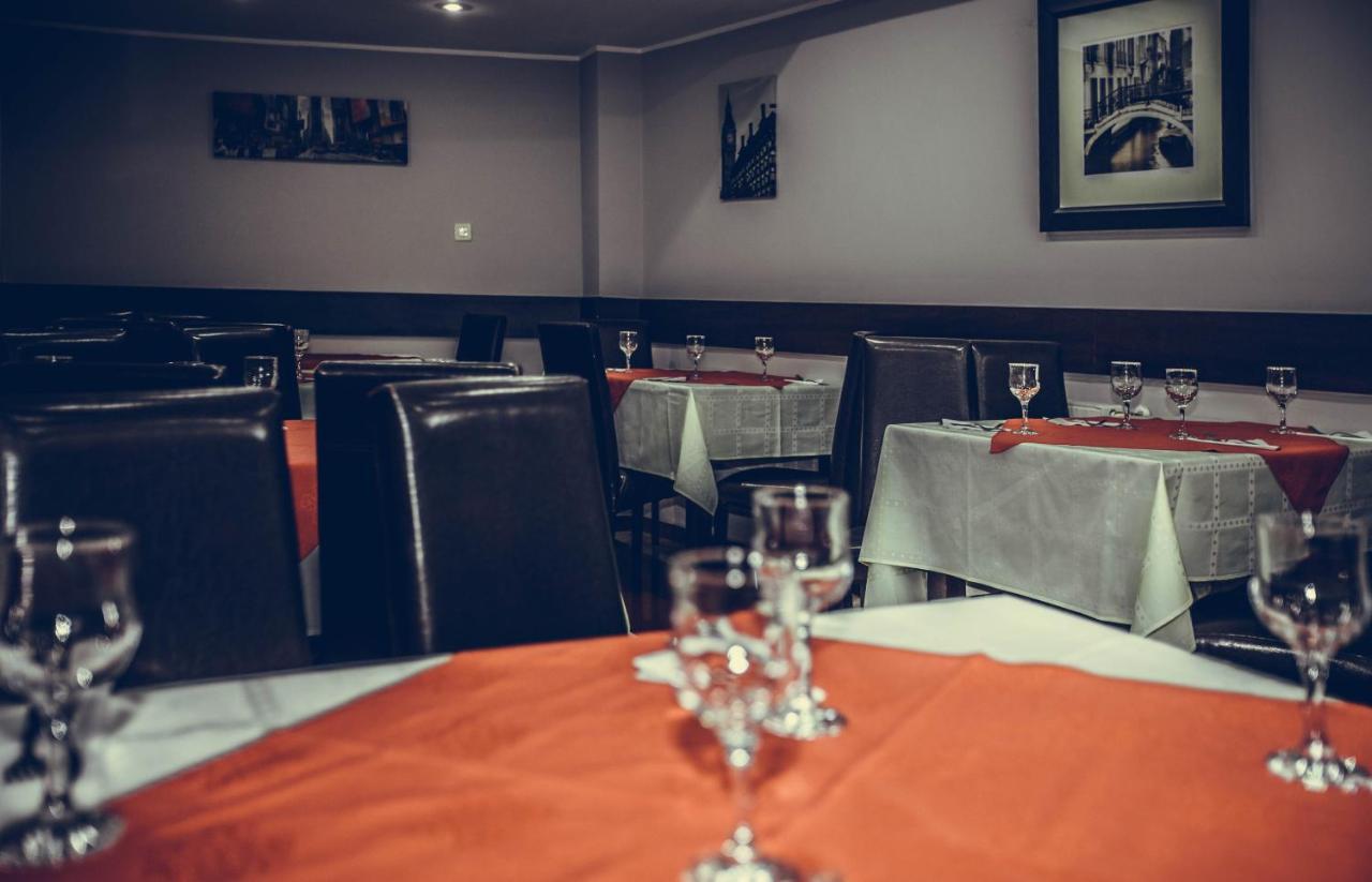 Hotel New Derby Κονστάντζα Εξωτερικό φωτογραφία