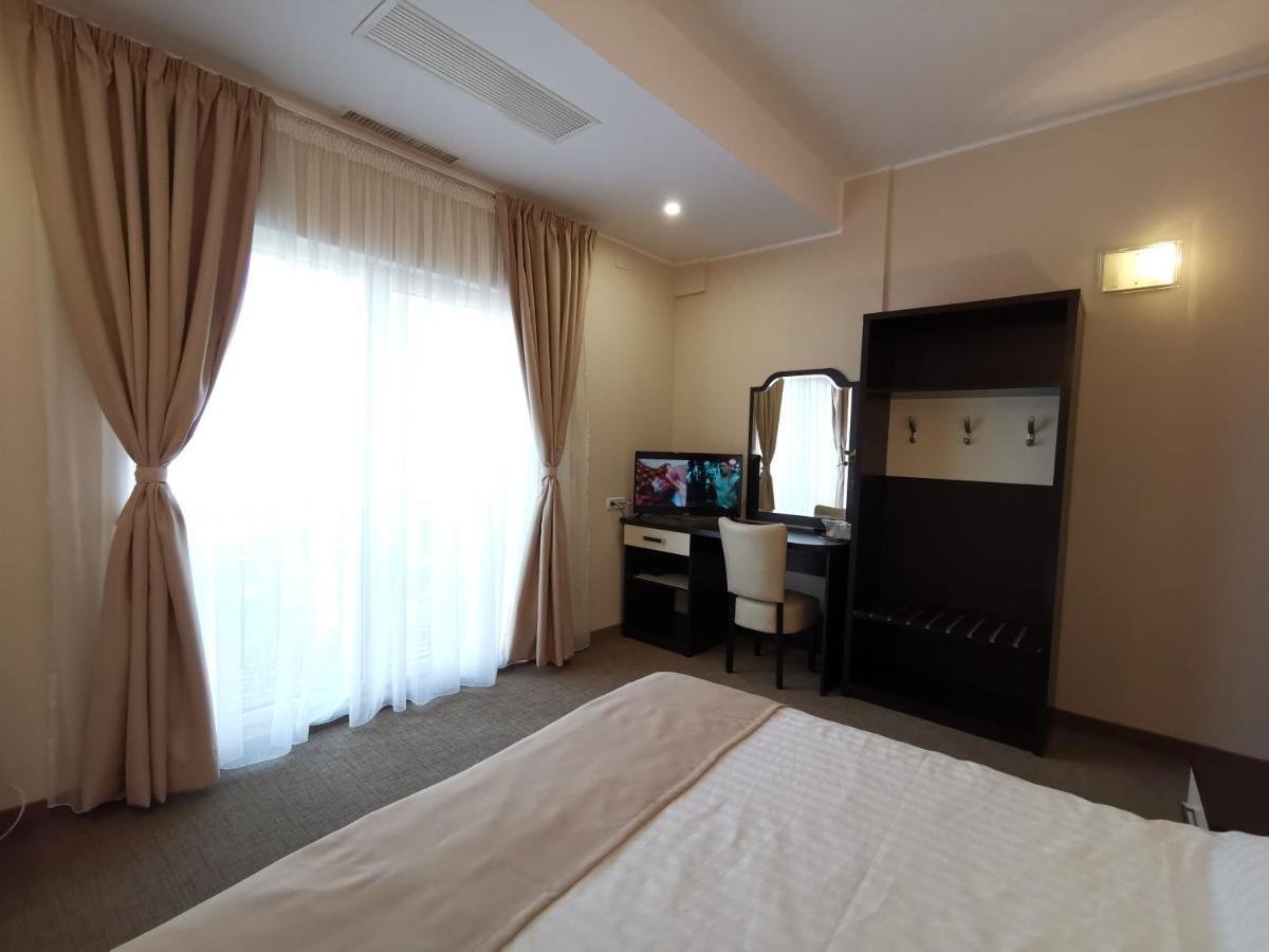 Hotel New Derby Κονστάντζα Εξωτερικό φωτογραφία