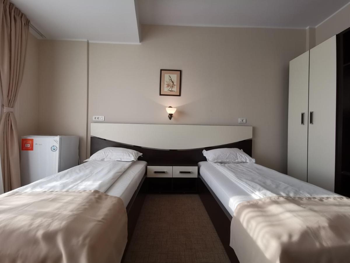 Hotel New Derby Κονστάντζα Εξωτερικό φωτογραφία
