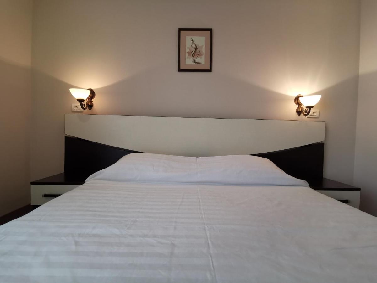 Hotel New Derby Κονστάντζα Εξωτερικό φωτογραφία